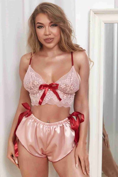 Merry See Dantelli Saten şortlu Takım Pembe Merry See Dantelli Saten şortlu Takım Pembe