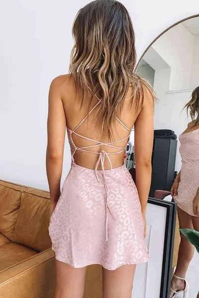 Merry See Baskılı Saten Mini Elbise Pembe Merry See Baskılı Saten Mini Elbise Pembe