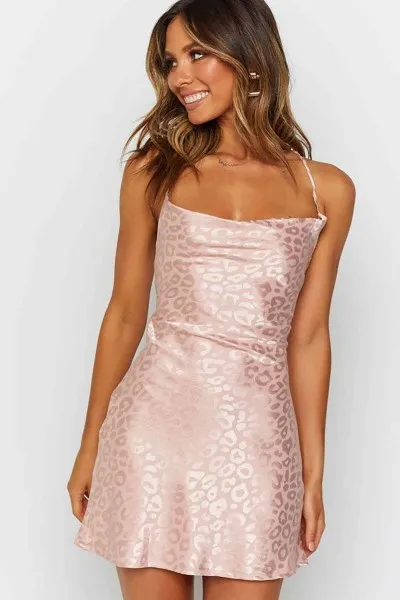 Merry See Baskılı Saten Mini Elbise Pembe Merry See Baskılı Saten Mini Elbise Pembe