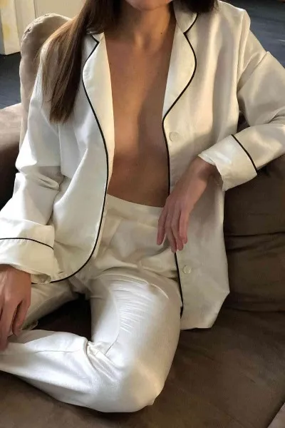 Merry See Saten Pijama Takım Düğmeli Beyaz Merry See Saten Pijama Takım Düğmeli Beyaz