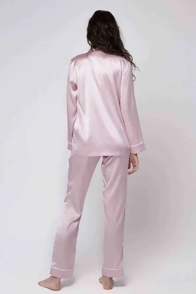 Merry See Saten Pijama Takım Düğmeli Pembe Açık Merry See Saten Pijama Takım Düğmeli Pembe Açık