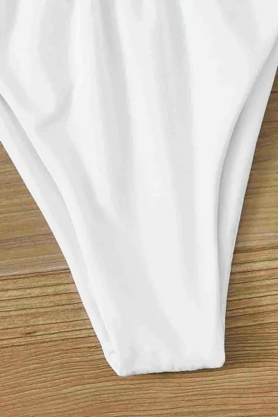 Angelsin Brezilya Model Büzgülü Bağlamalı Bikini üstü Beyaz Angelsin Brezilya Model Büzgülü Bağlamalı Bikini üstü Beyaz