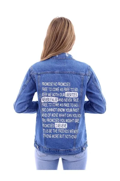 Kadın Mavi Sırt Yazılı Yırtık Denim Ceket Kadın Mavi Sırt Yazılı Yırtık Denim Ceket